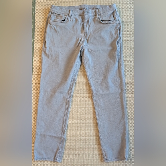 Vuori Chinos Gray Men's Size 38 x 32